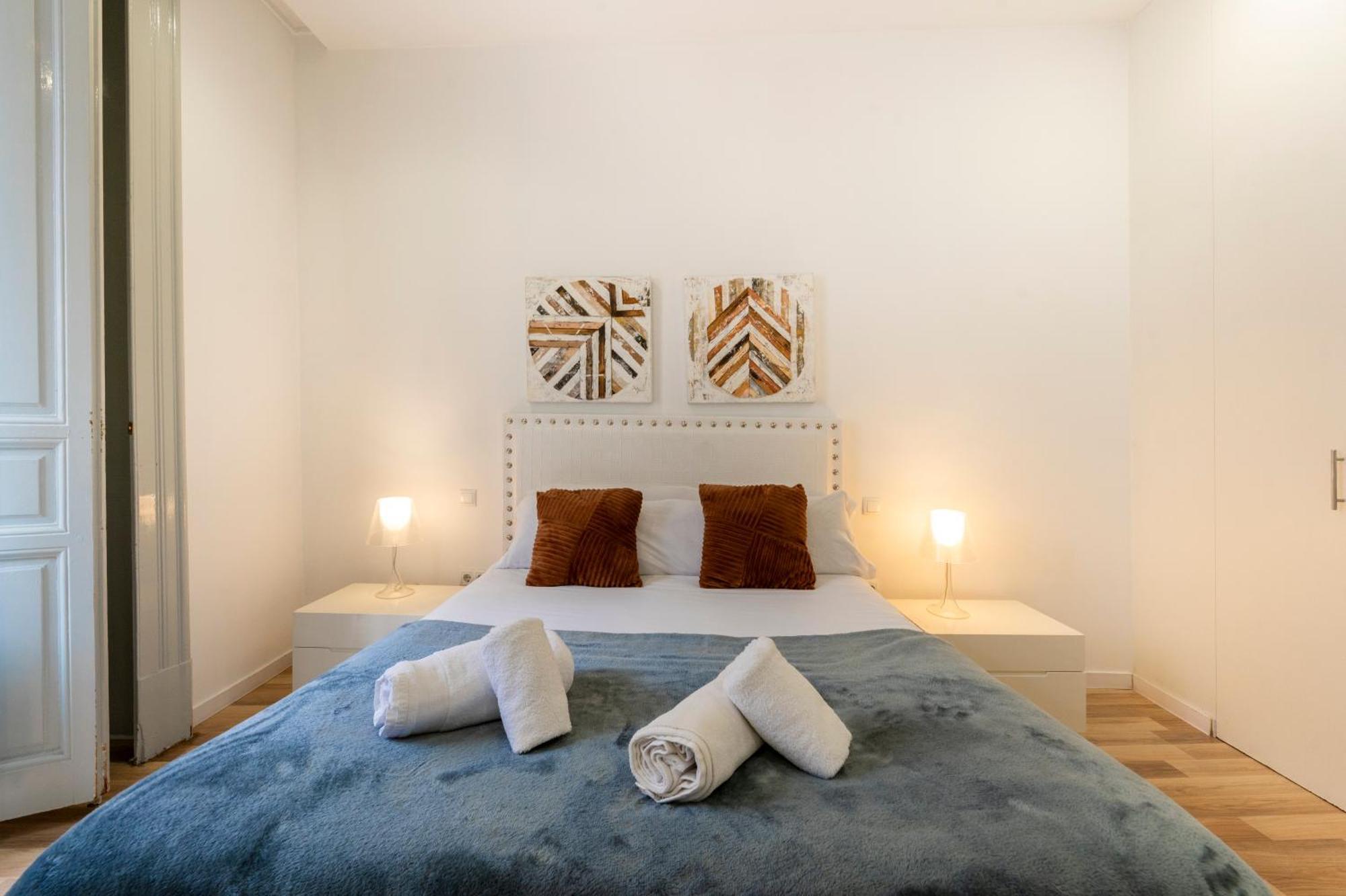 For You Rentals New Design Apartment Temporal Puerta Del Sol Pre10A Madrid Exterior photo